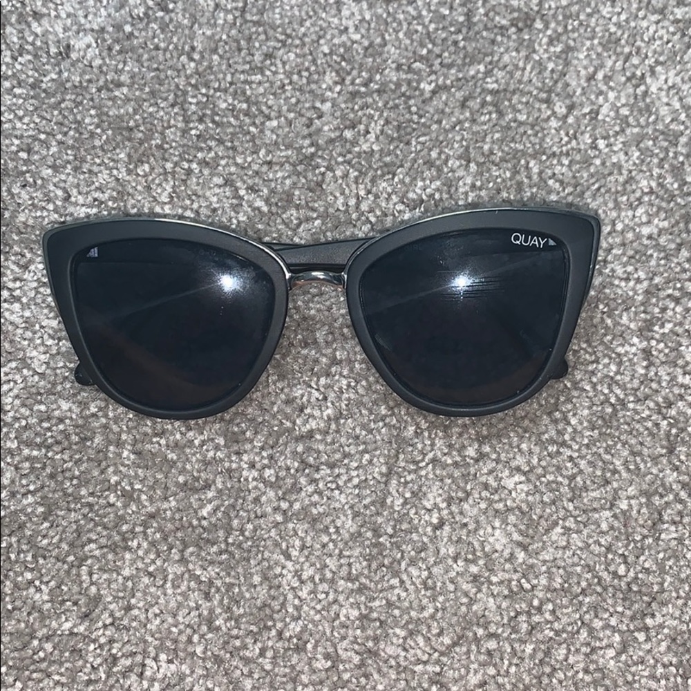 QUAY SUNGLASSES